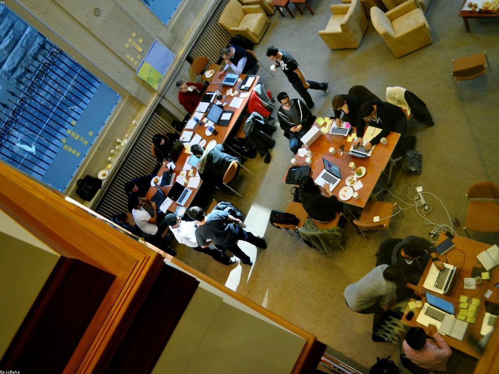 ការប្រកួតល្បែង: សិក្សាពីនិស្ស័យនៃការប្រកួតល្បែងនៅកម្ពុជា