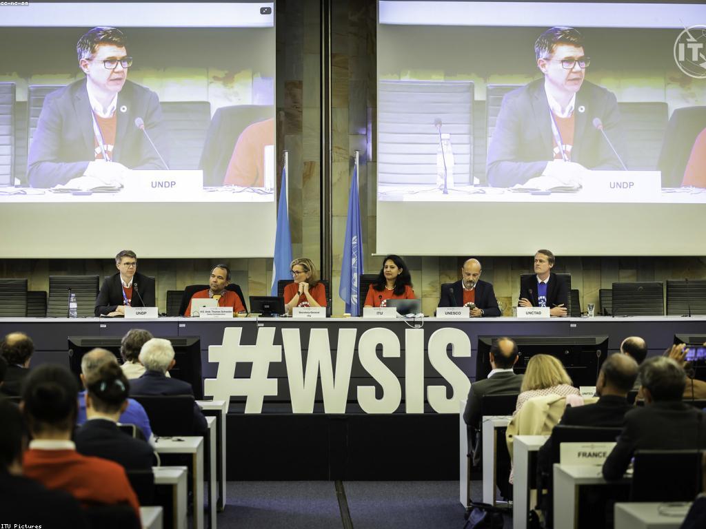 តួនាទីនៃព័ត៌មានក្នុងសង្គមសម័យថ្មី